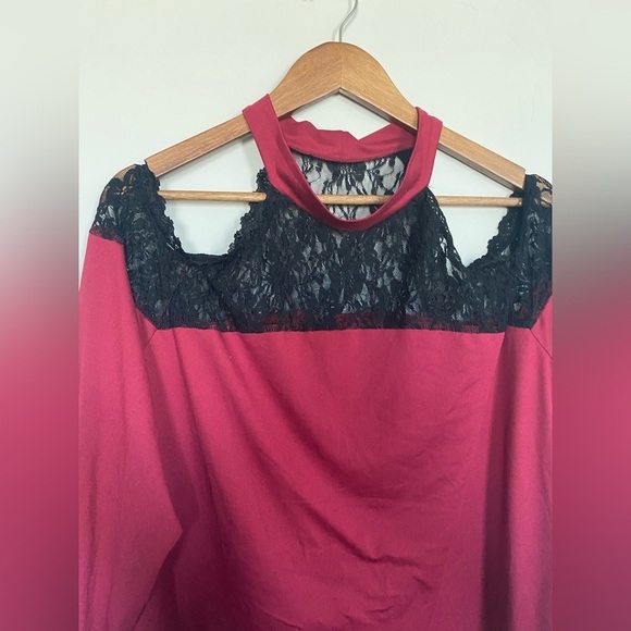 Shein - Maroon and black lace cold shoulder - Picture 4 of 6